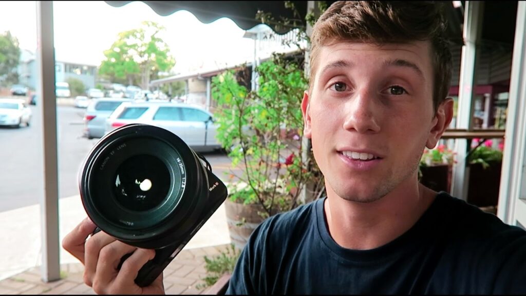 NEW CAMERA AND NEW COUNTRY – Meet the weapon